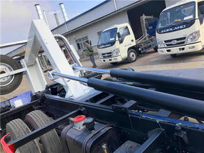 內(nèi)蒙古道路清障救援服務(wù)指南 藍(lán)牌清障車(chē)聯(lián)系方式與貨物運(yùn)輸須知